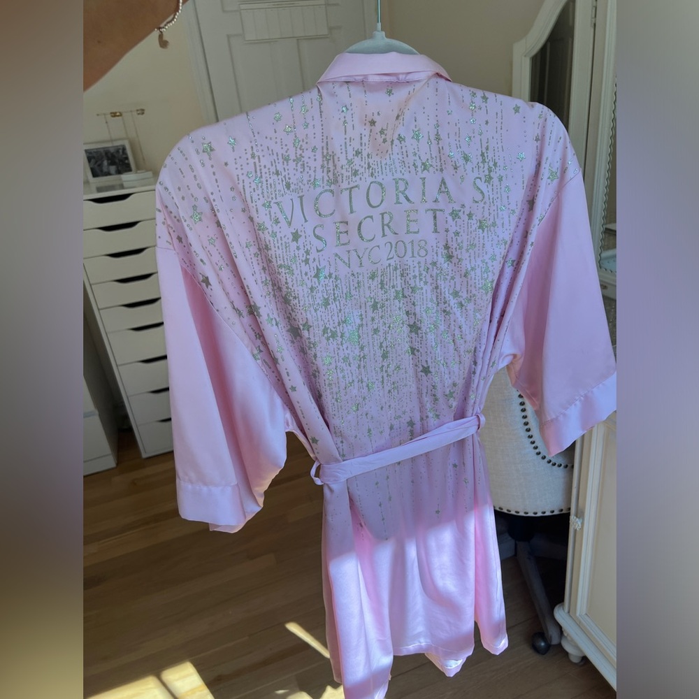 Victoria’s Secret Limited Edition 2018 Fashion Show Silk Robe